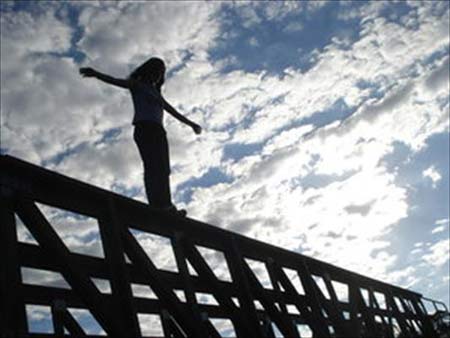 دانلود تحقیق عوامل خودکشی